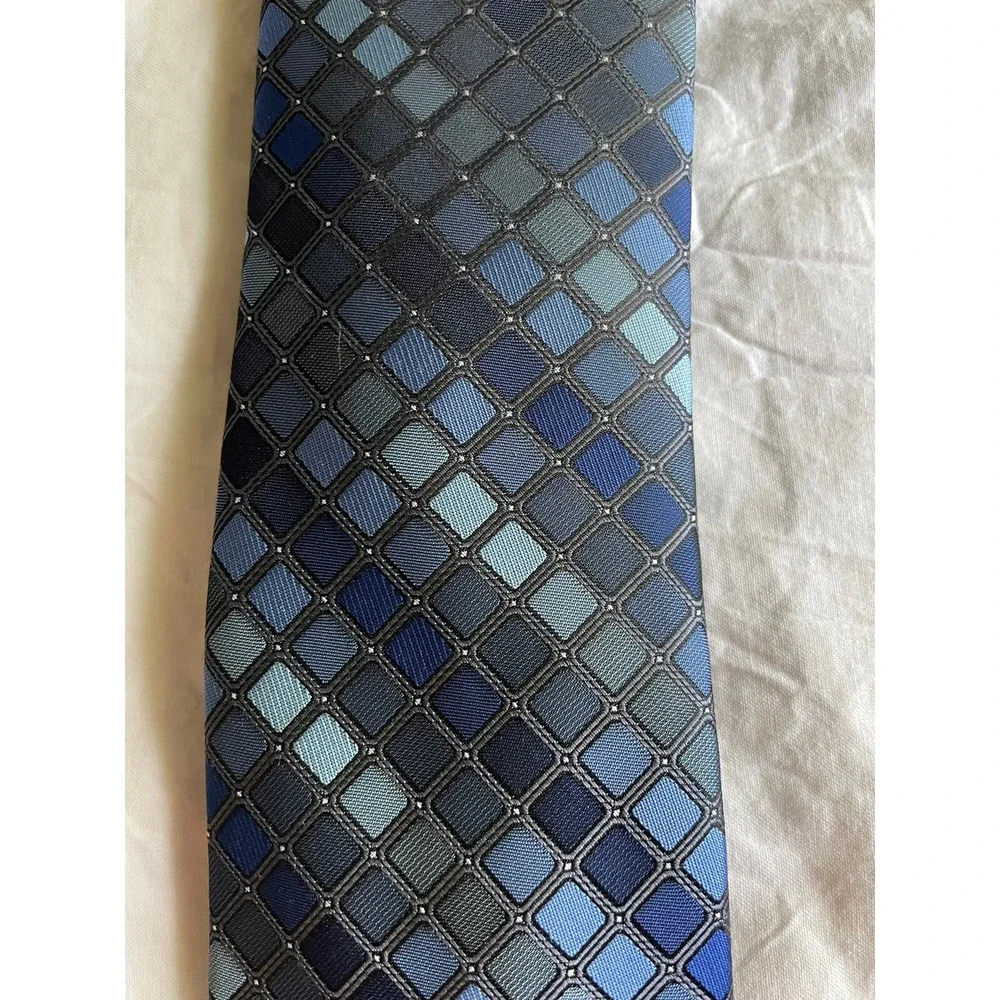 NEW George 6W96-3153 Necktie Dress Tie in Blue Modern‎ Geometric Diamond Print
